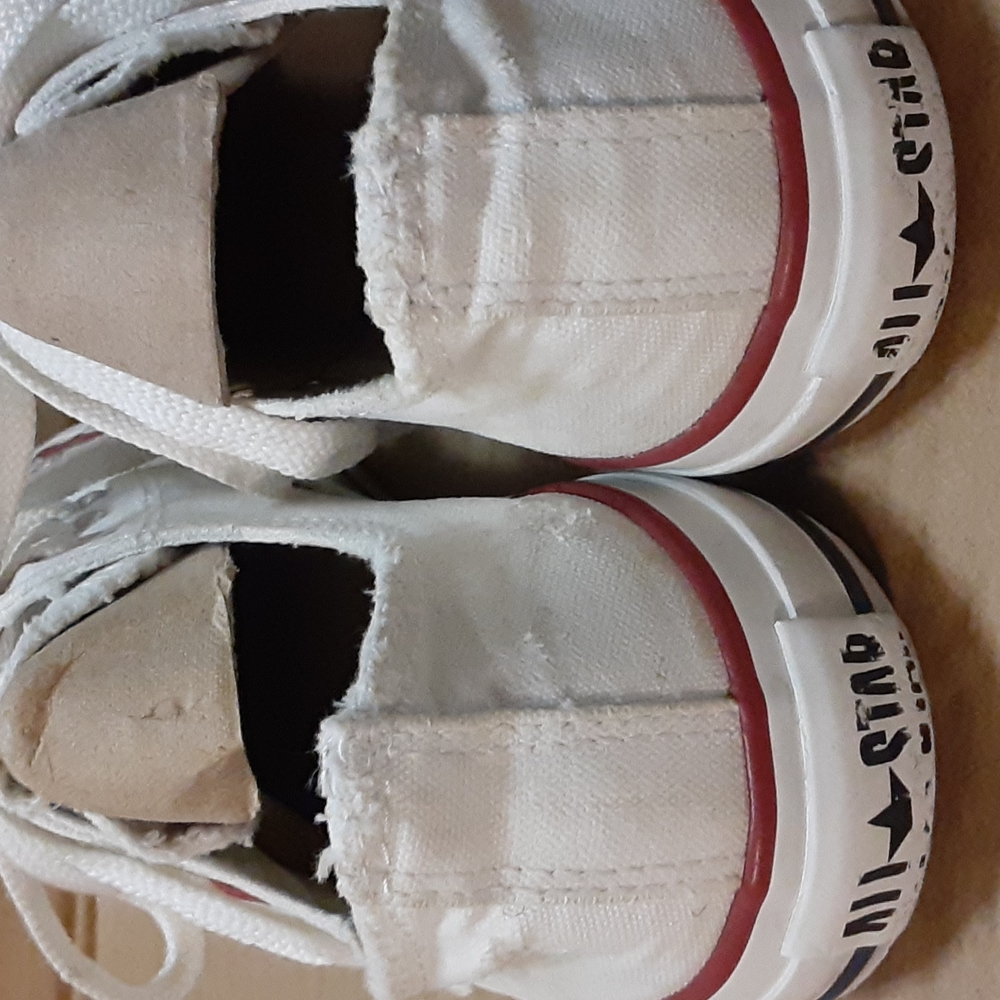 Converse sneakers - Picture 9 of 16